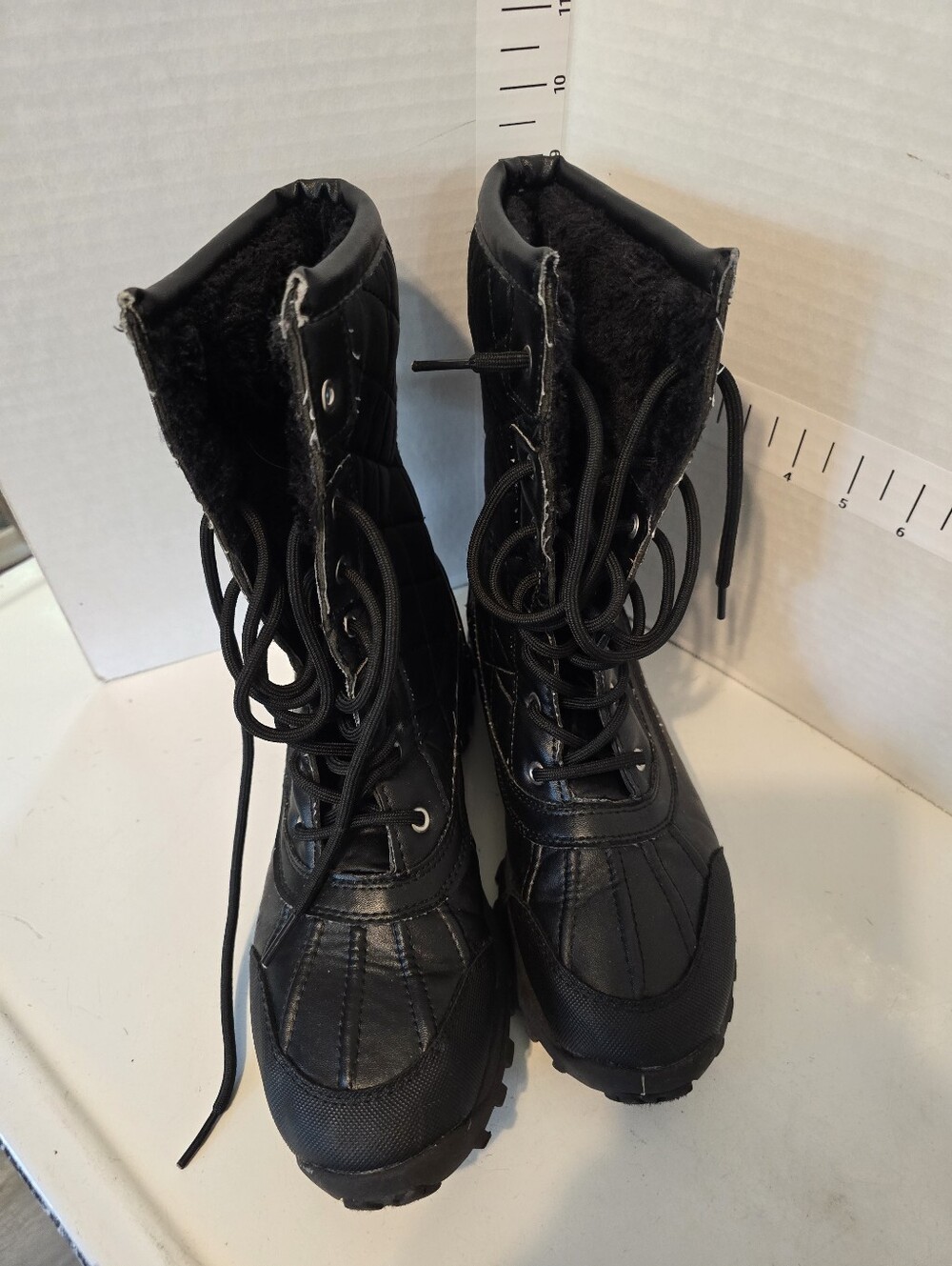 Black Lace-Up Winter Boots with Faux Fur